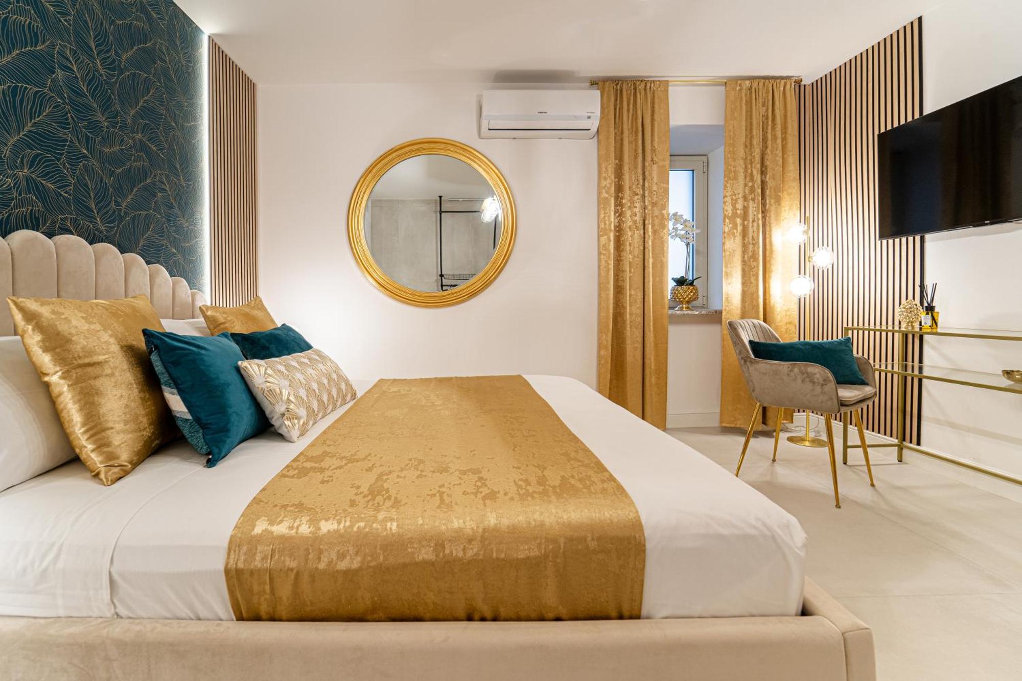 Johnny'S Suites Taormina Beach Bay Екстериор снимка