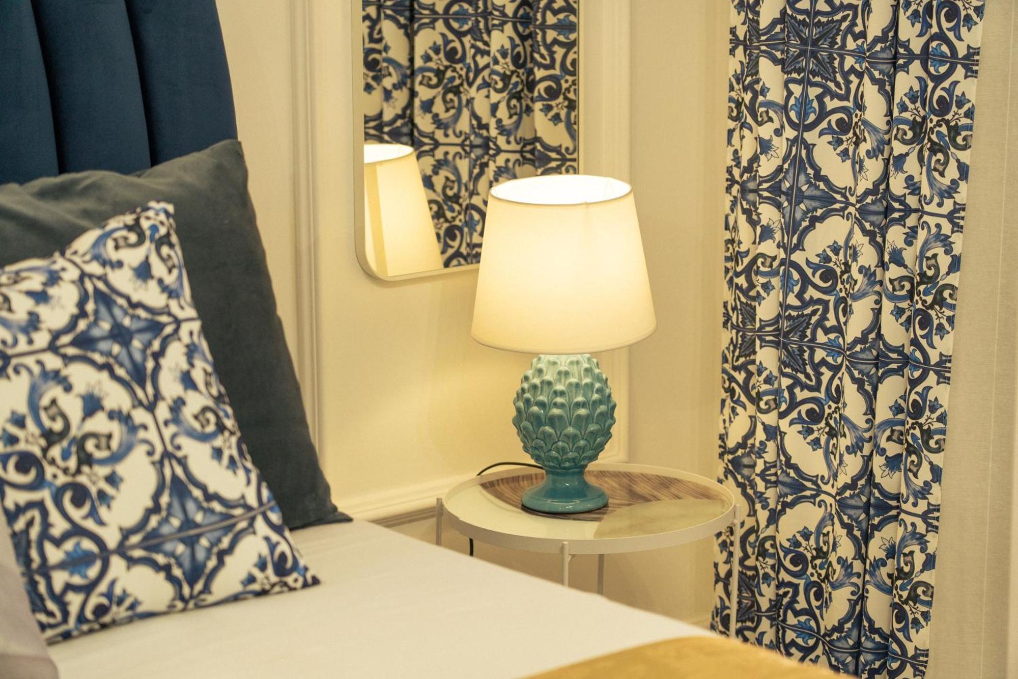 Johnny'S Suites Taormina Beach Bay Екстериор снимка